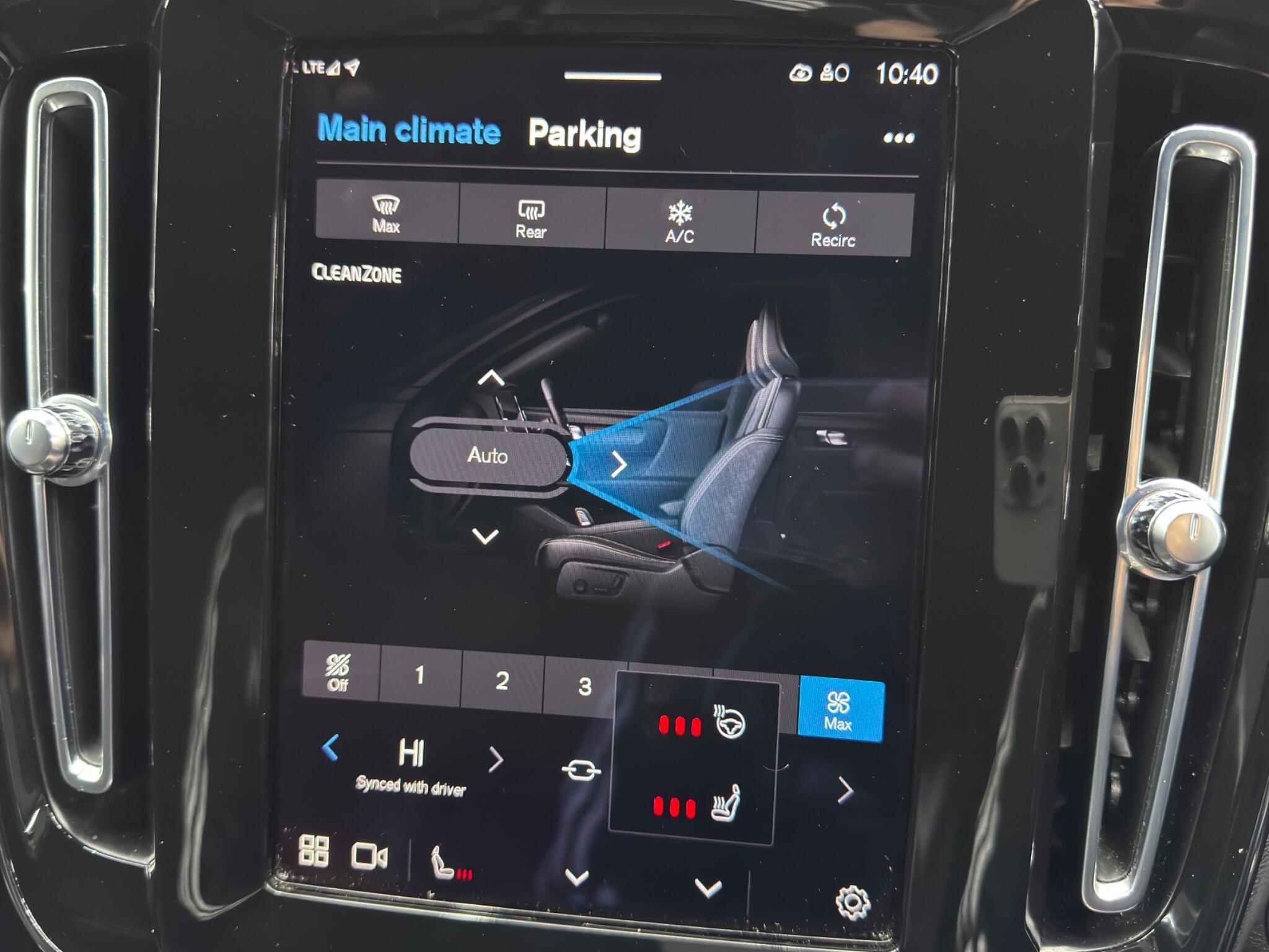 Volvo XC40 - Image 33