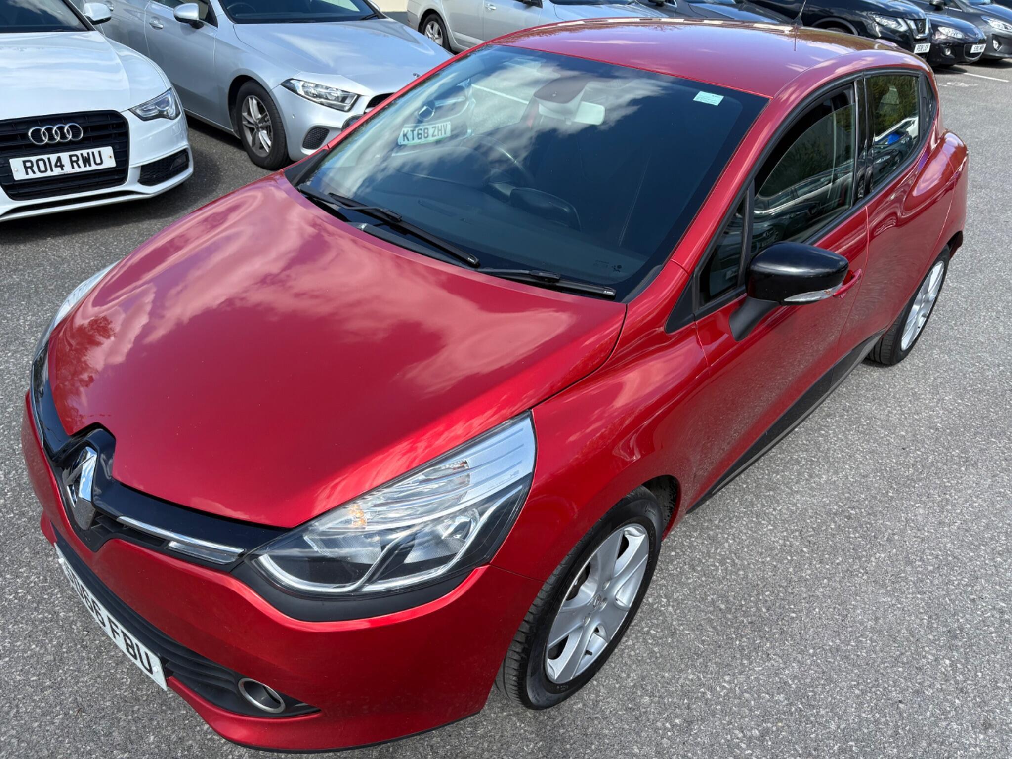 Renault Clio - Image 7