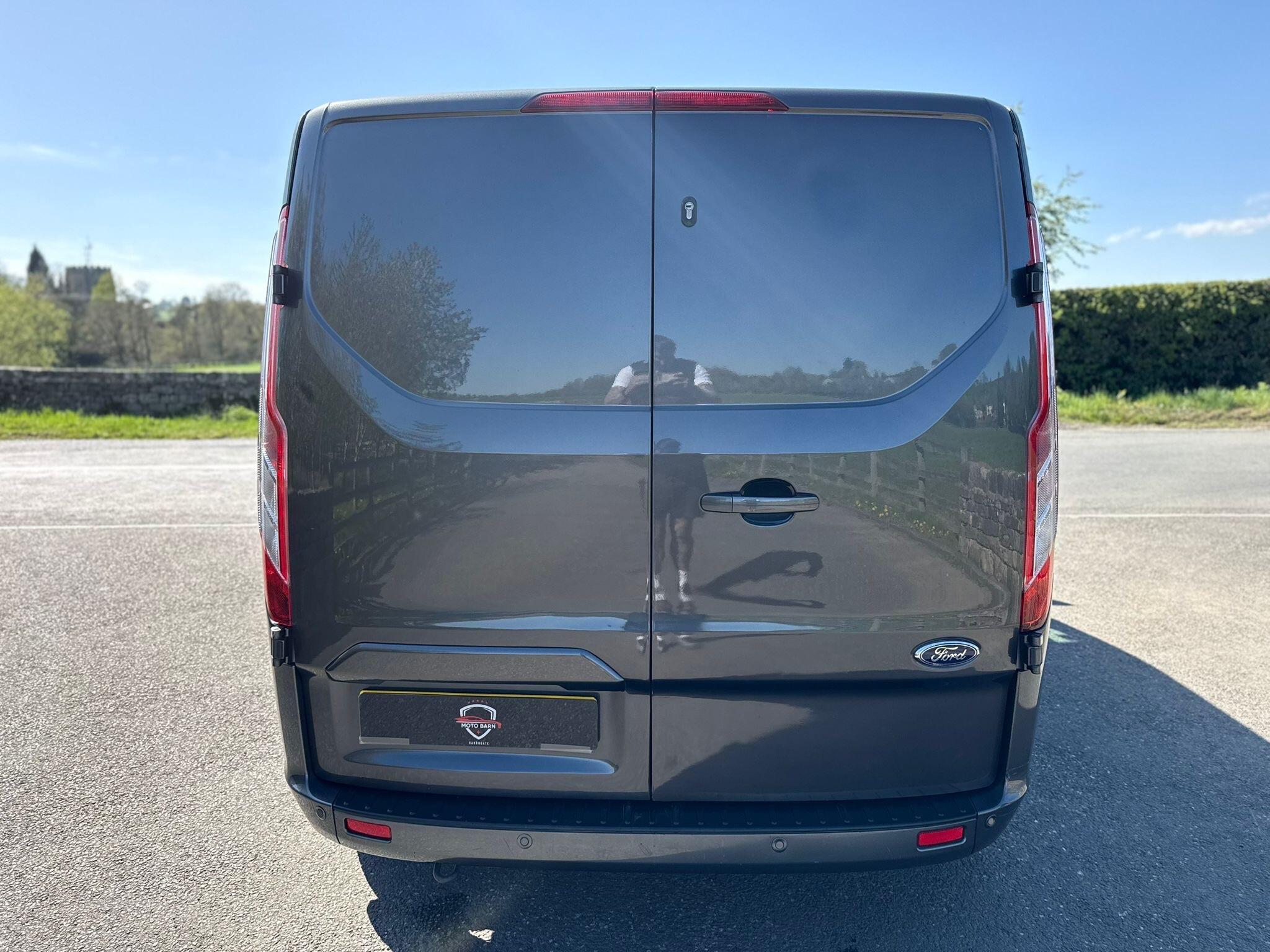 Ford Transit Custom - Image 15