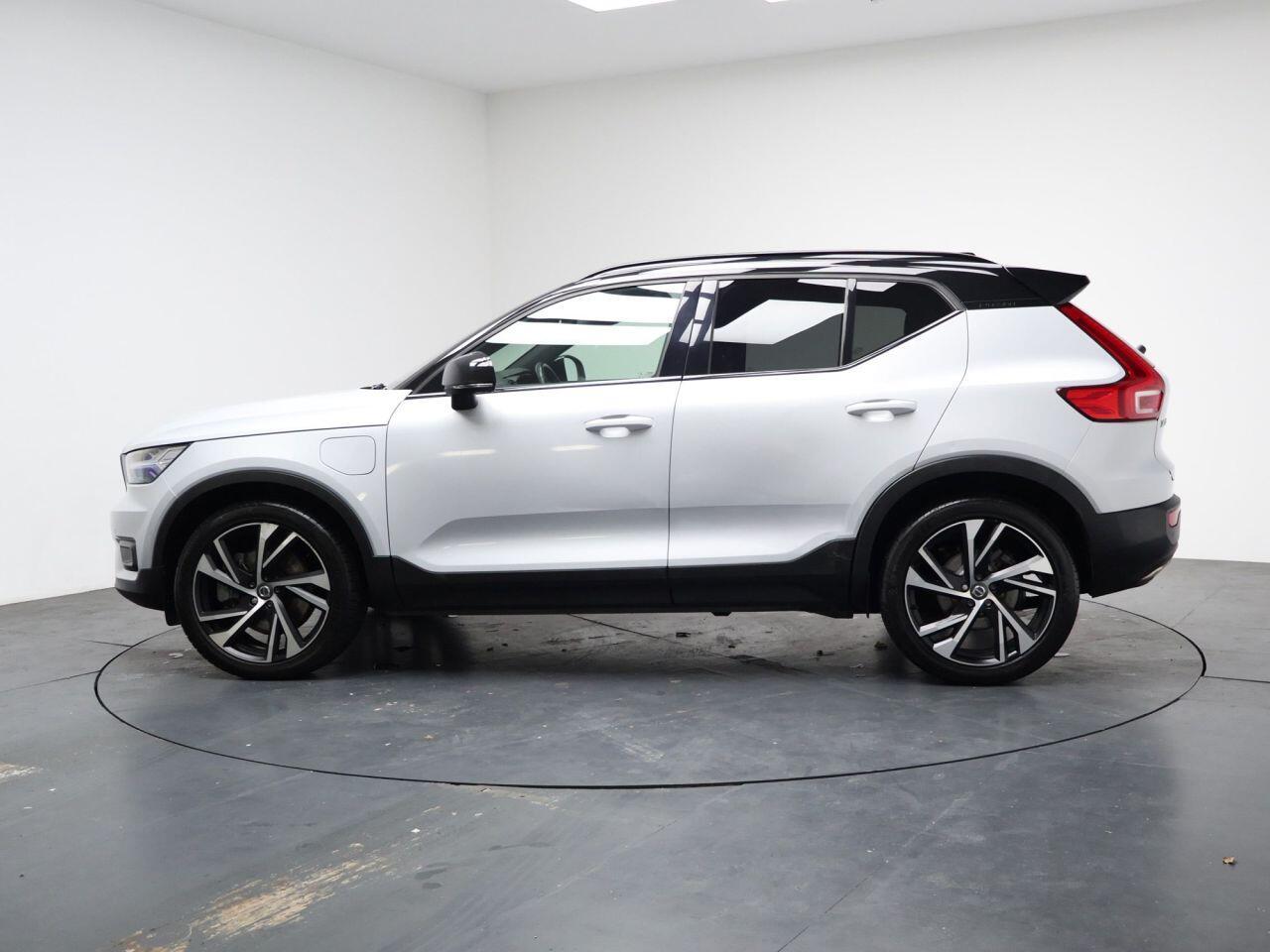 Volvo XC40 - Image 8