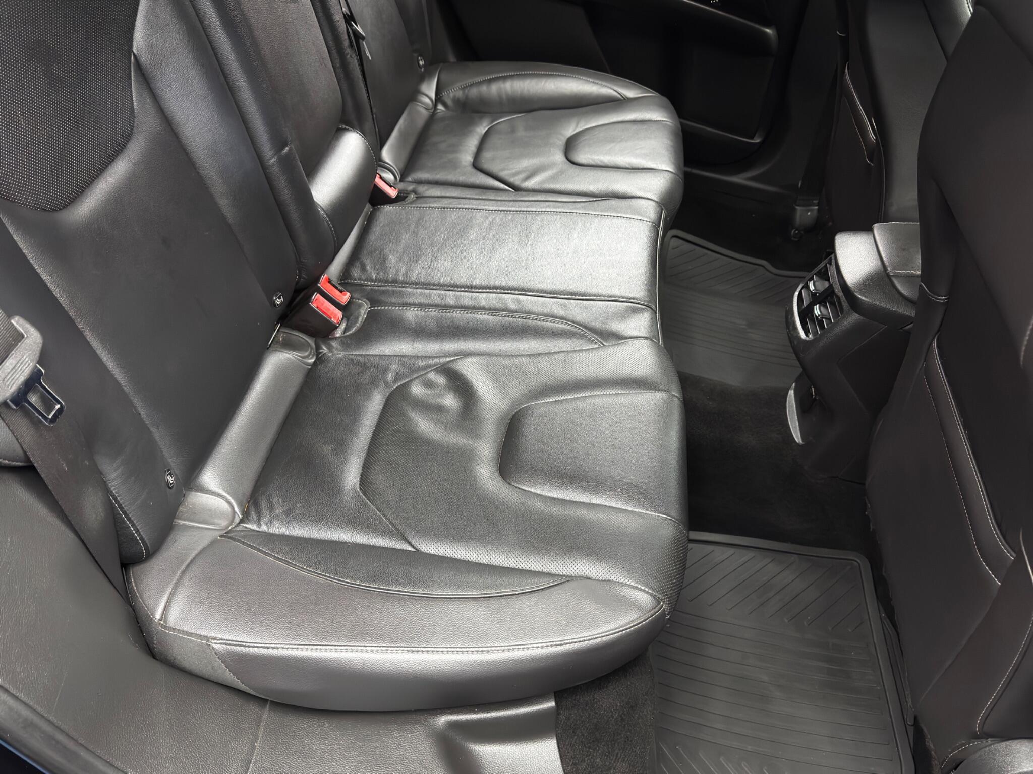 Ford Mondeo - Image 16