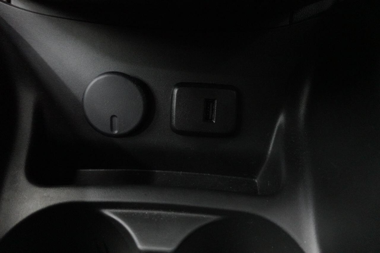 Vauxhall Corsa - Image 19