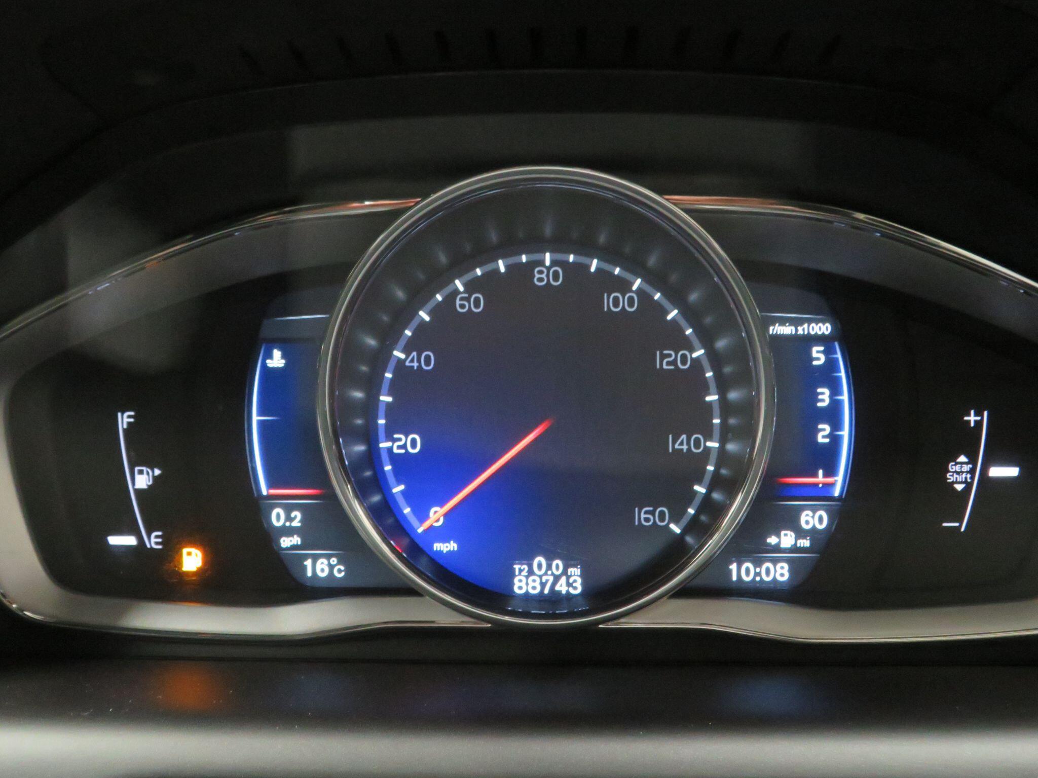 Volvo XC60 - Image 16