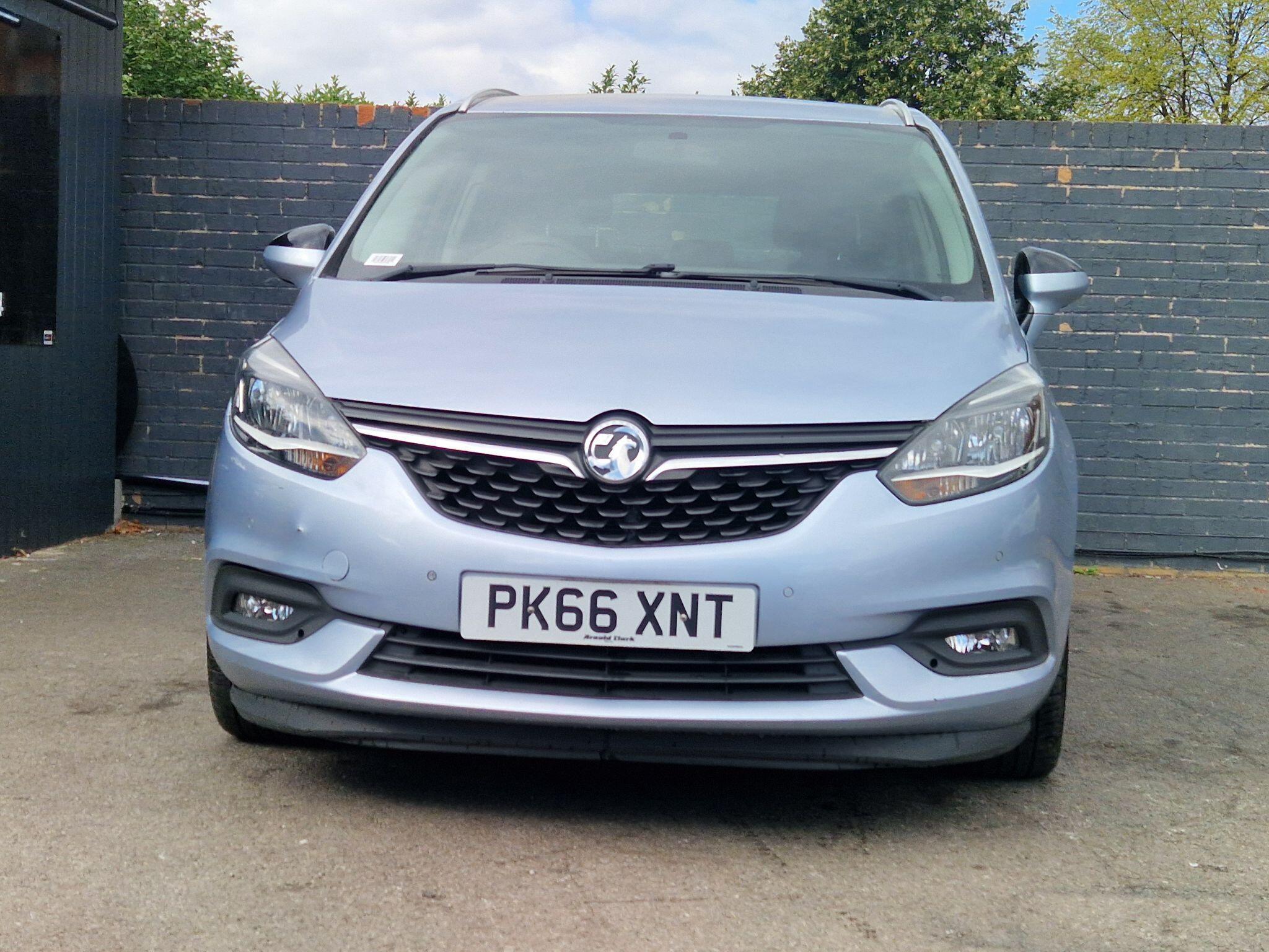 Vauxhall Zafira Tourer - Image 17