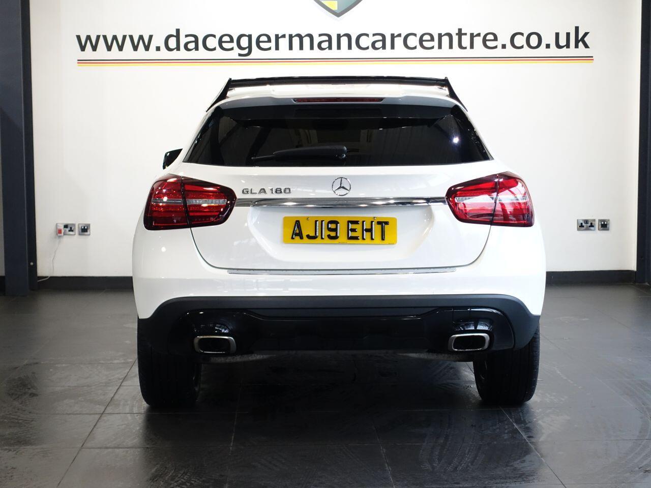 Mercedes GLA - Image 11