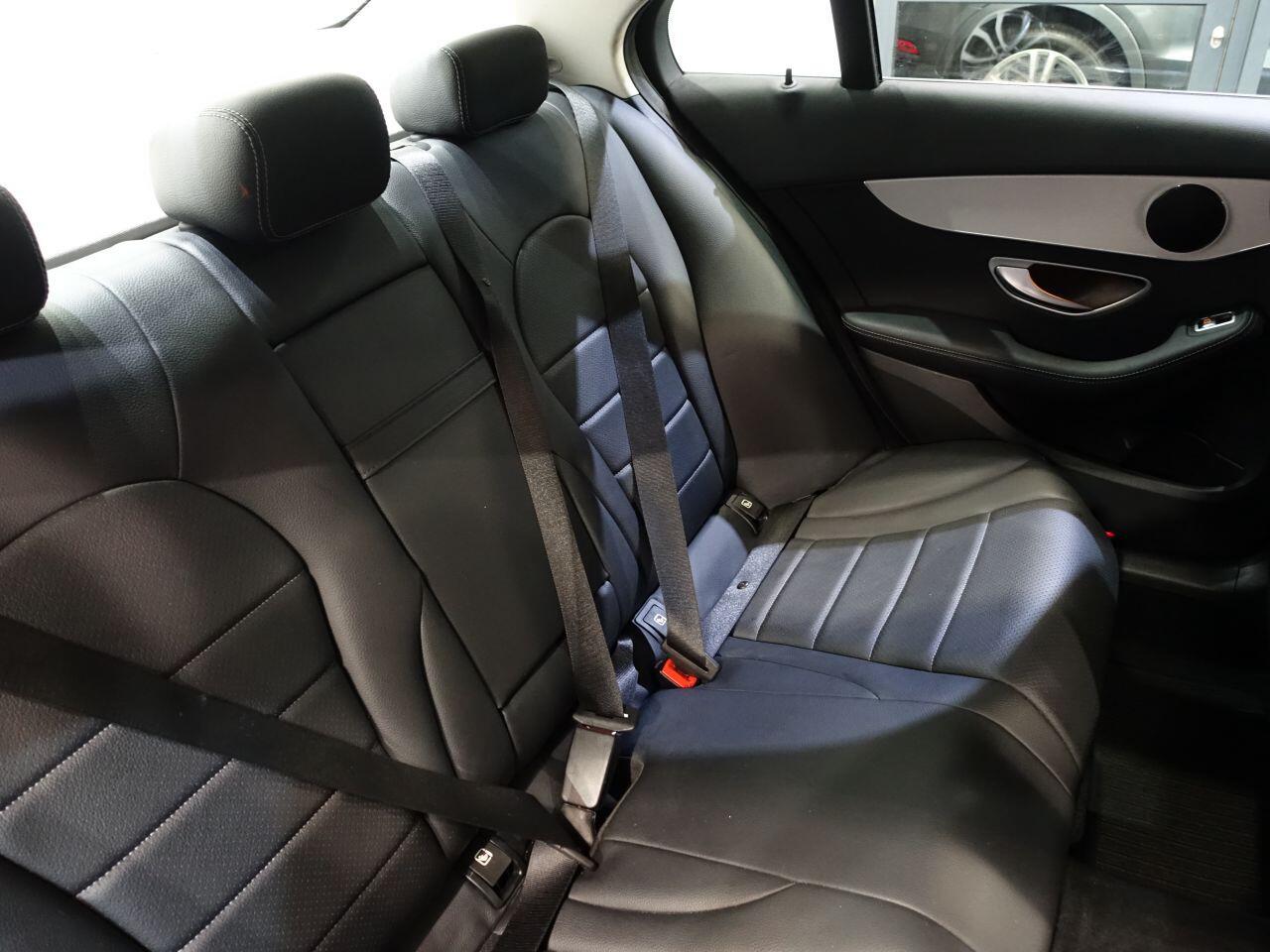 Mercedes C-Class - Image 20