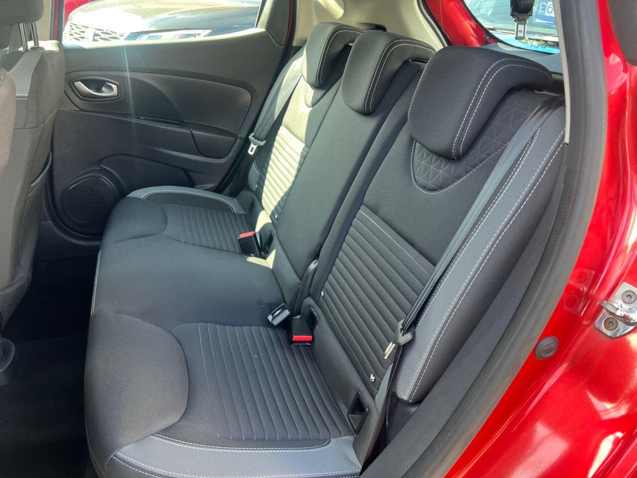 Renault Clio - Image 26