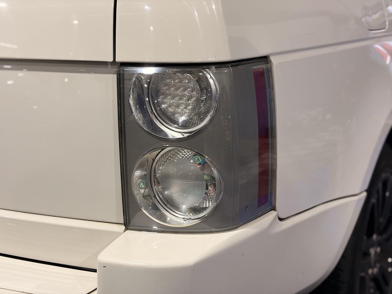 Land Rover Range Rover - Image 12