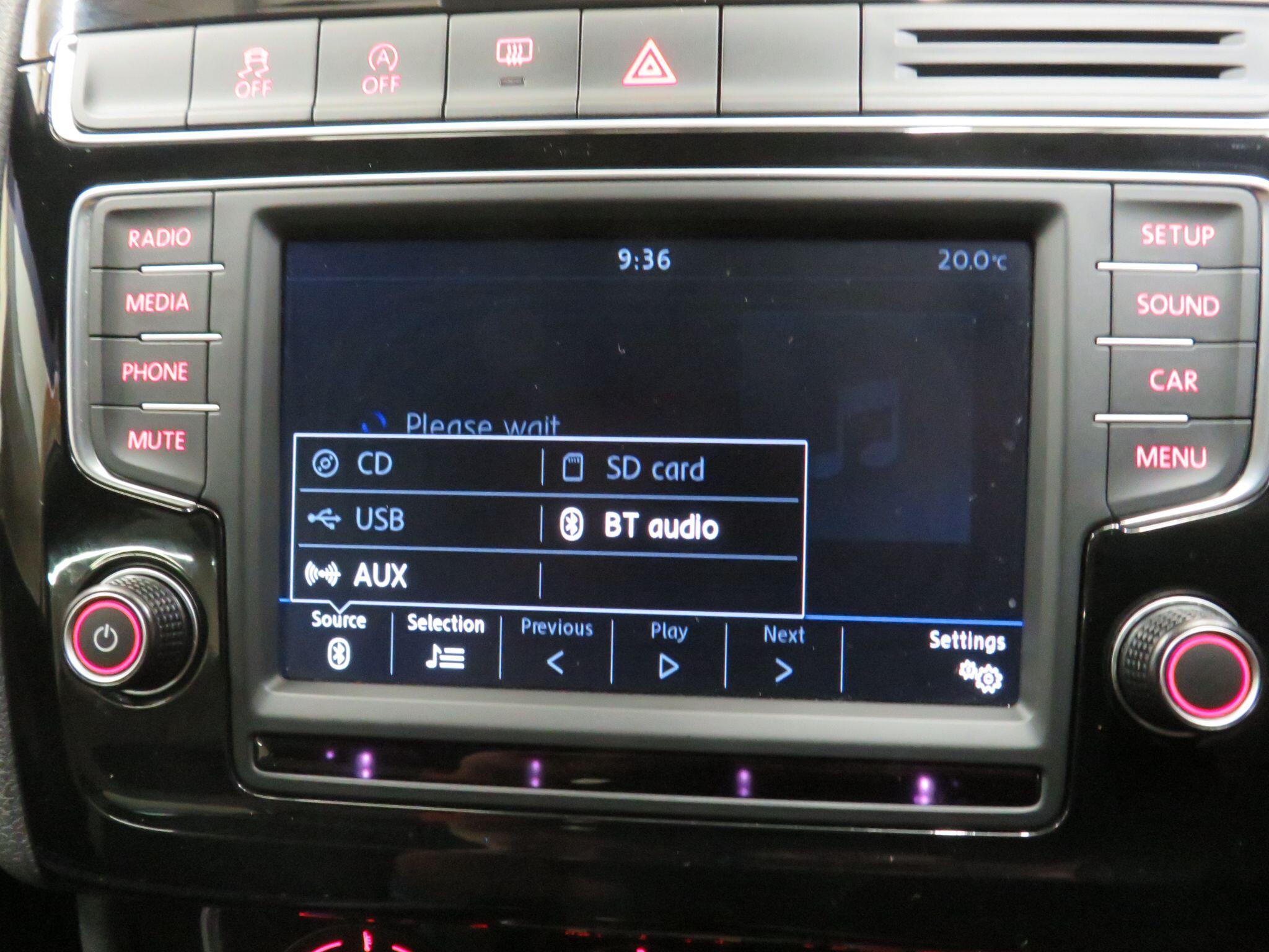Volkswagen Polo - Image 18