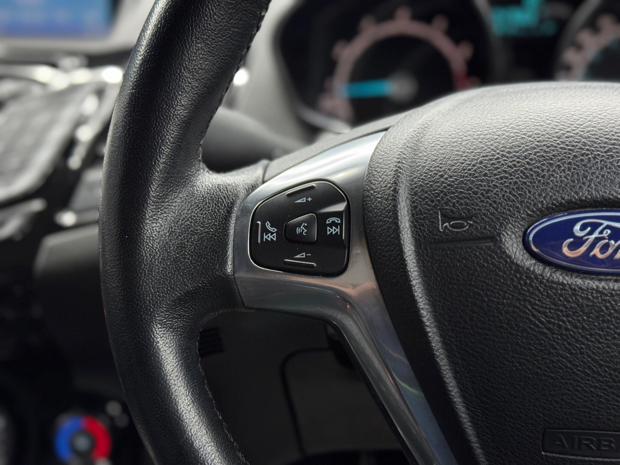 Ford Fiesta - Image 19