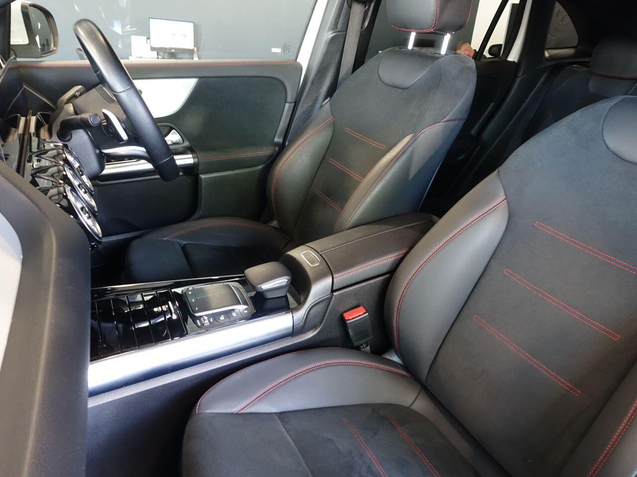 Mercedes Eqa - Image 12