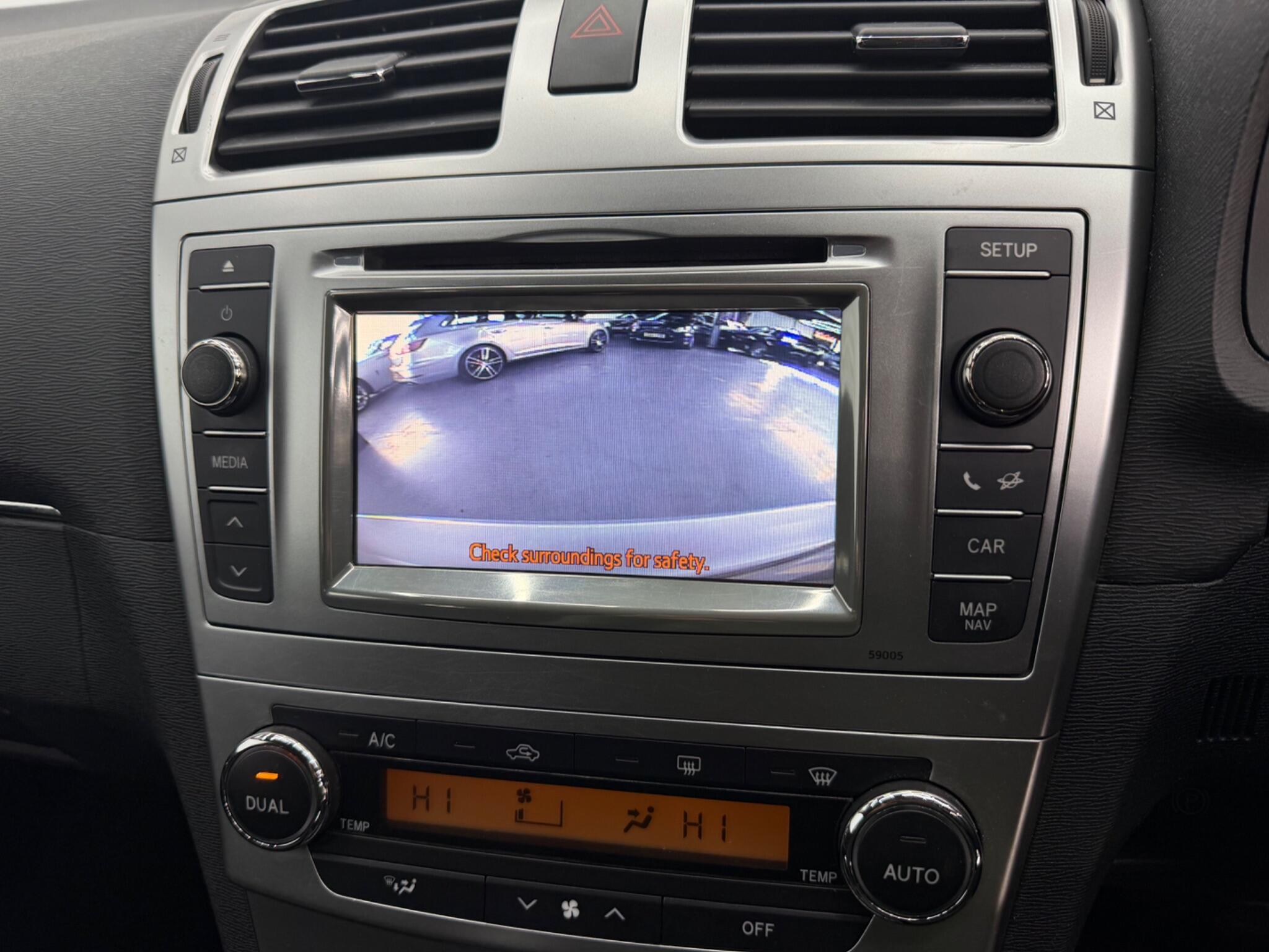 Toyota Avensis - Image 21