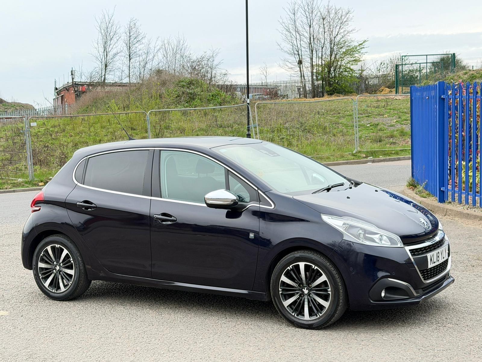 Peugeot 208 - Image 31