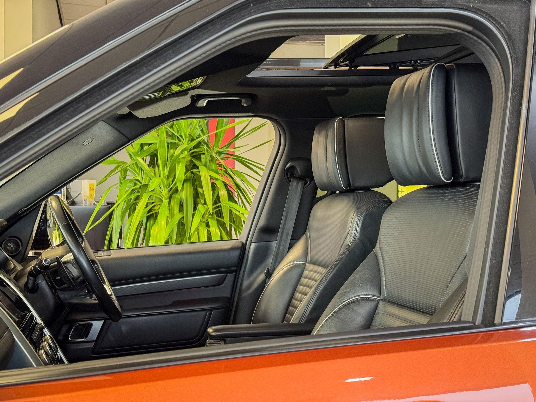 Land Rover Discovery - Image 2