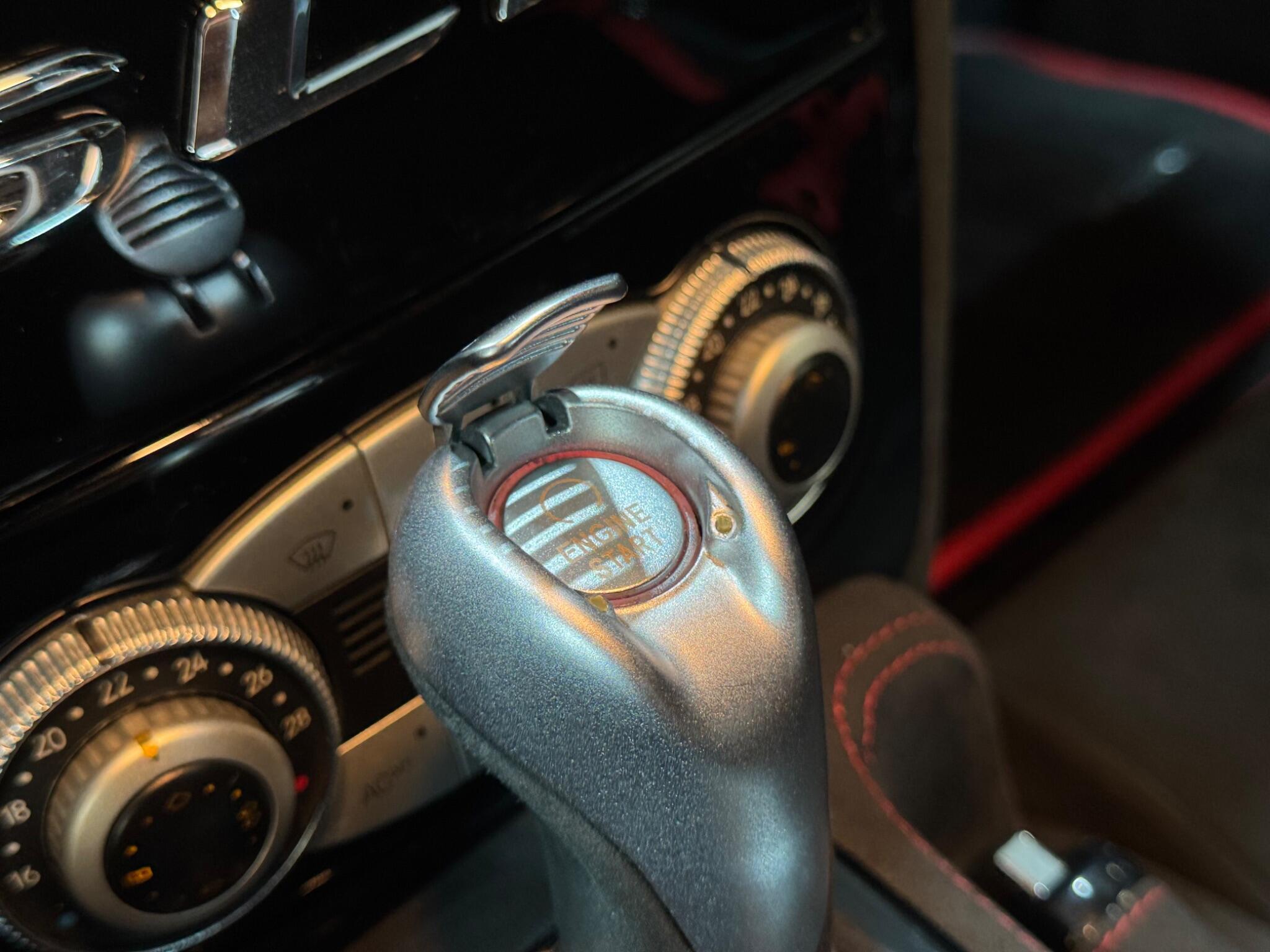 Mercedes SLR McLaren - Image 15