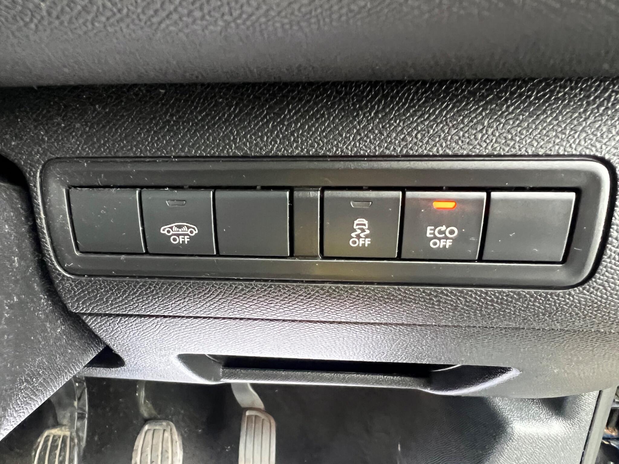 Peugeot 308 - Image 20