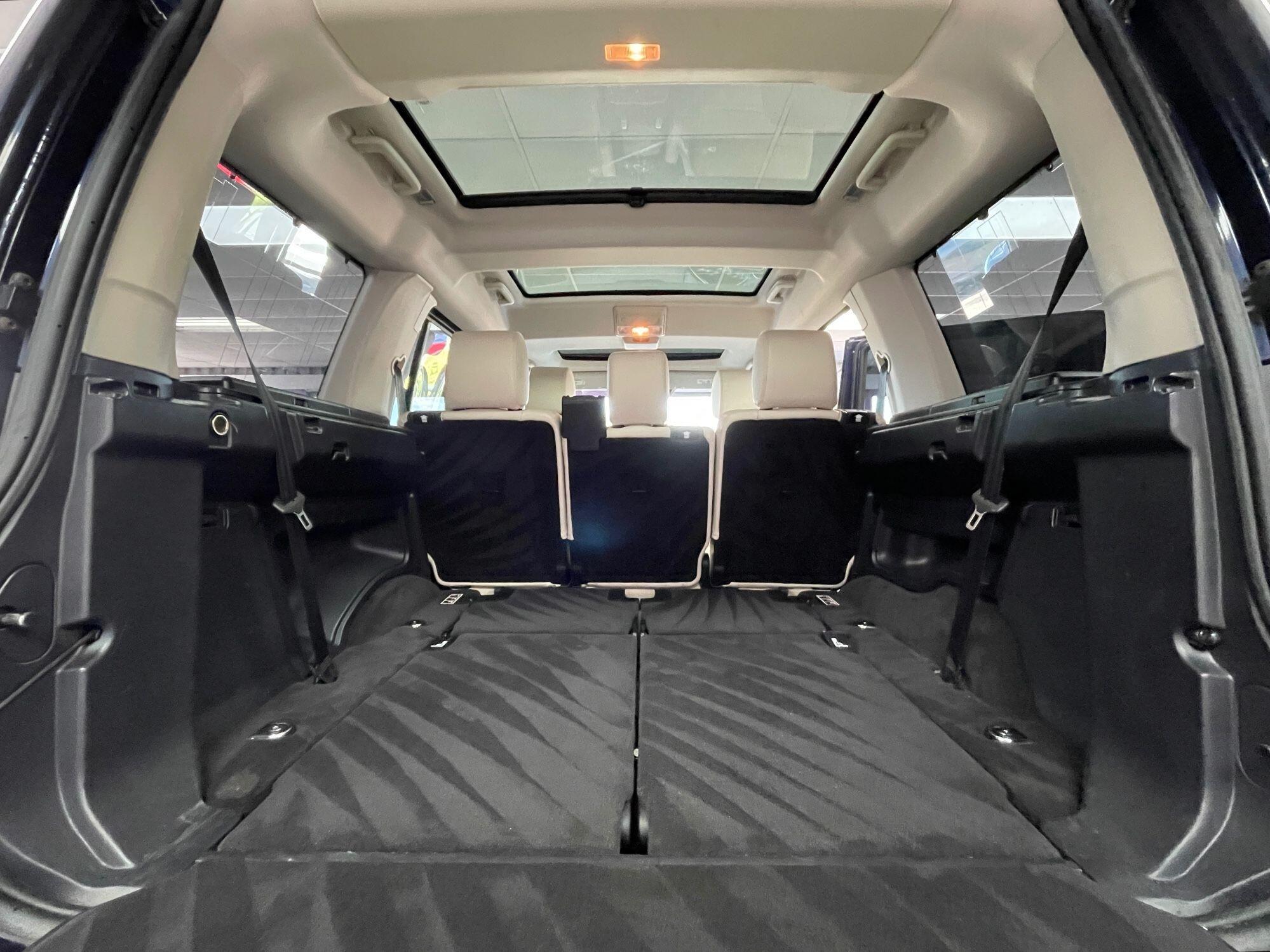 Land Rover DISCOVERY 4 - Image 17