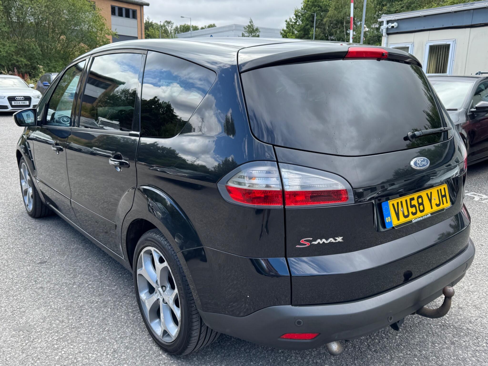Ford S-MAX - Image 11