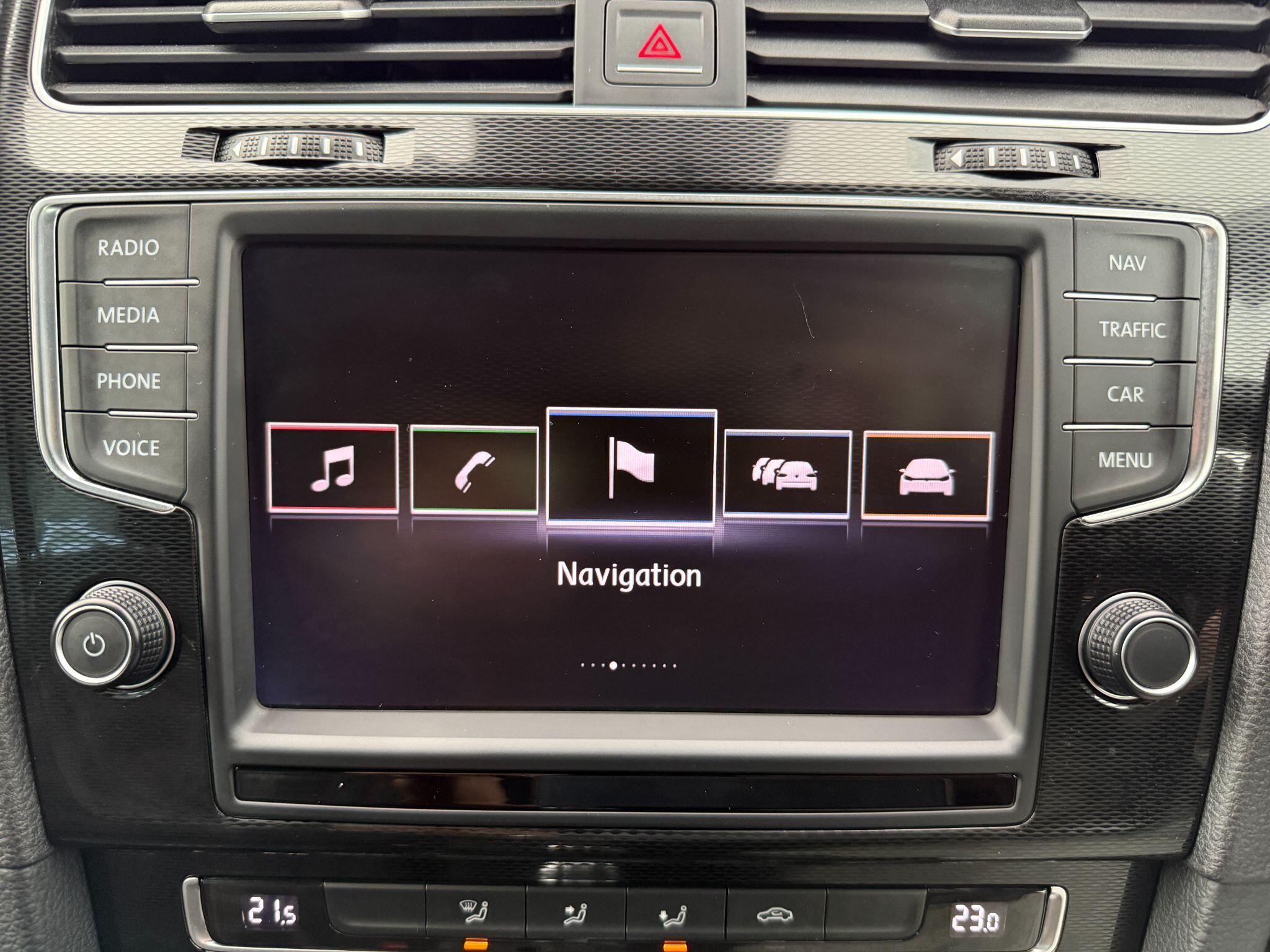 Volkswagen Golf - Image 42