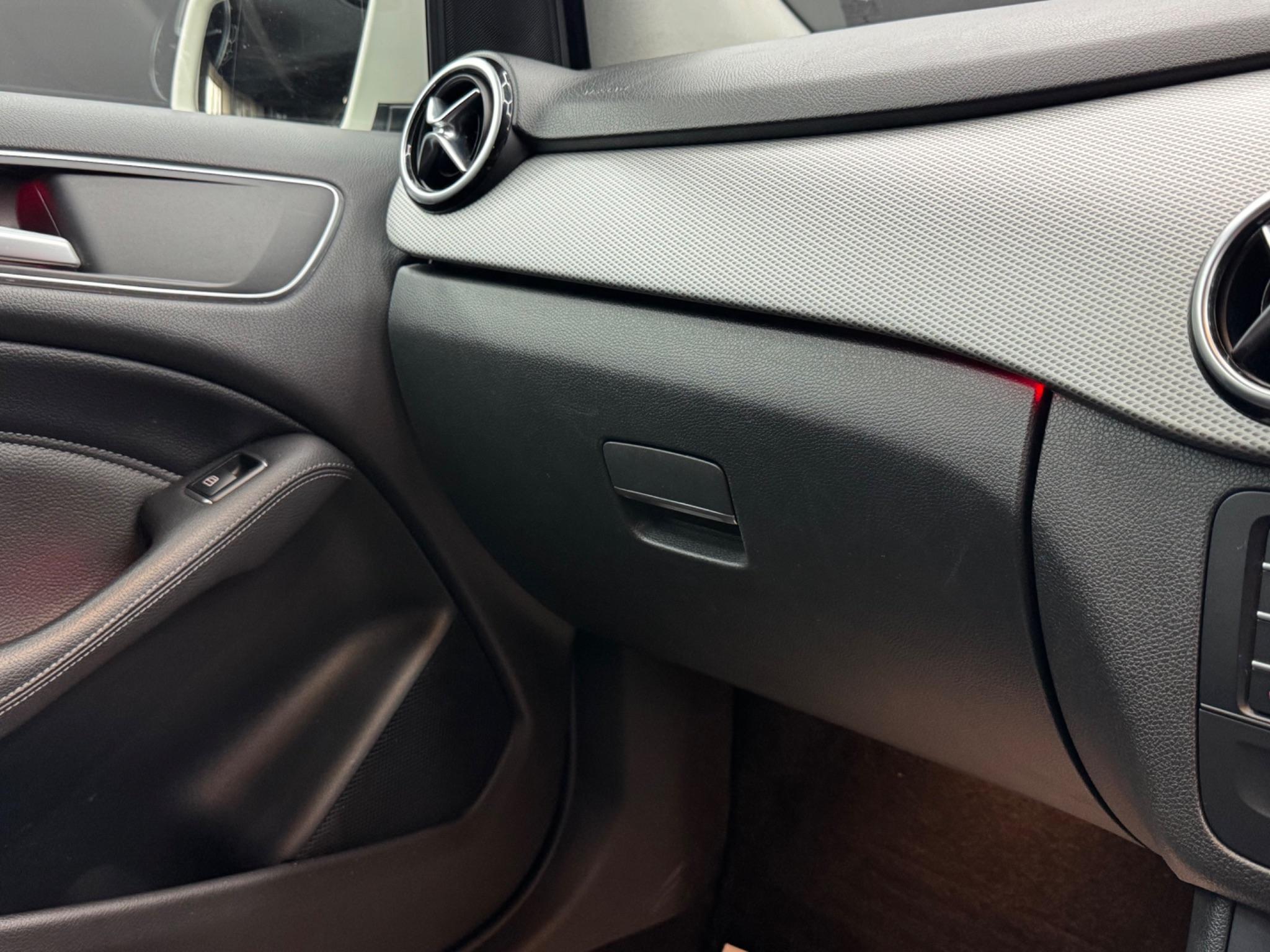 Mercedes B Class - Image 33