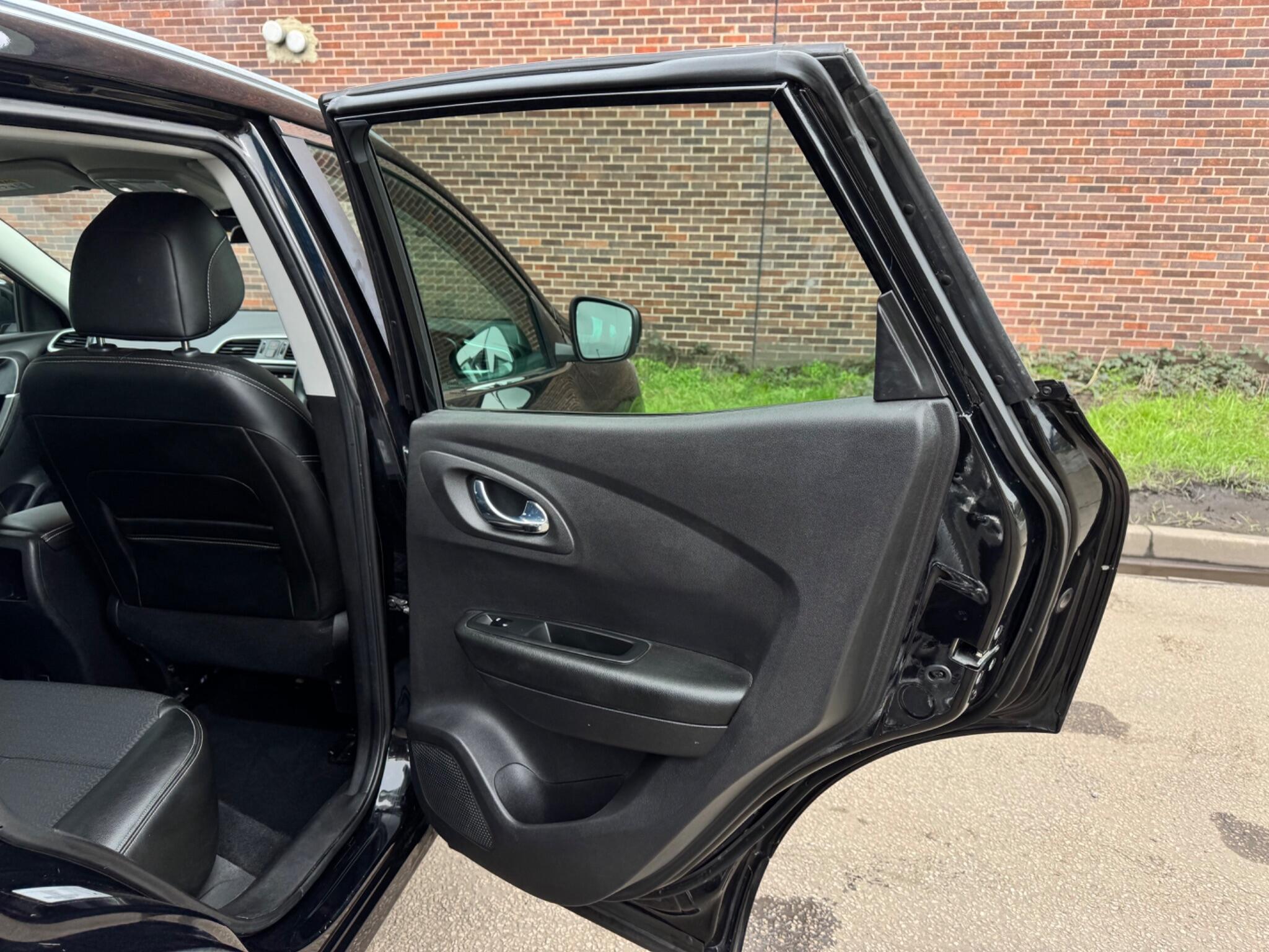 Renault Kadjar - Image 33