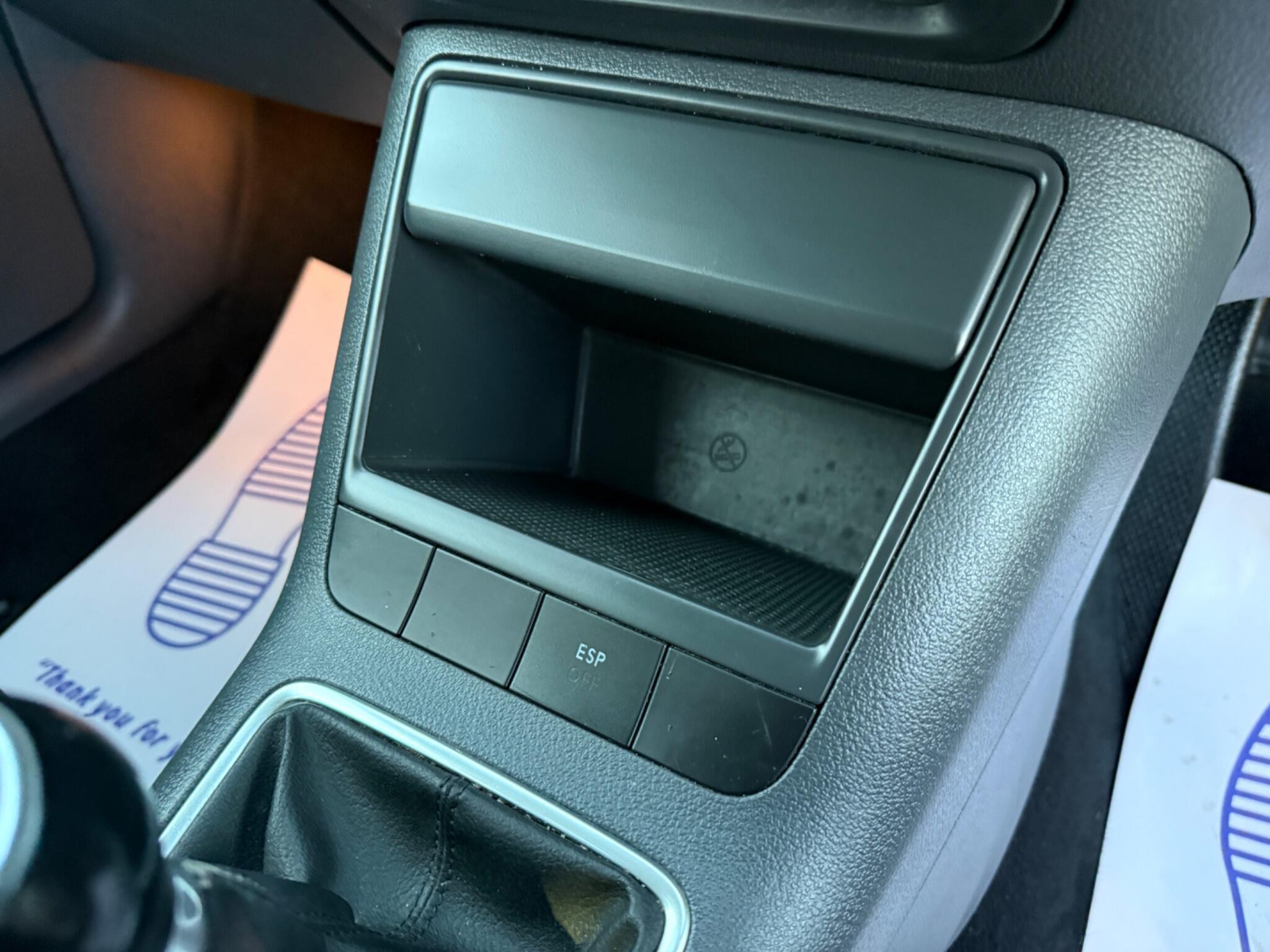 Volkswagen Golf Plus - Image 44