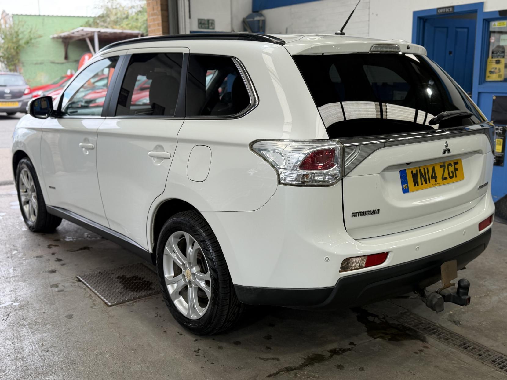Mitsubishi Outlander - Image 7