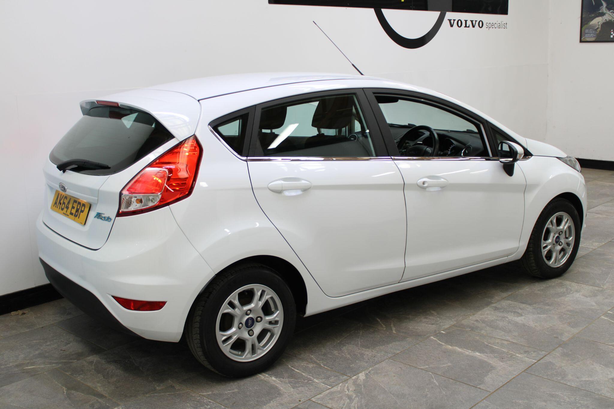 Ford Fiesta - Image 4