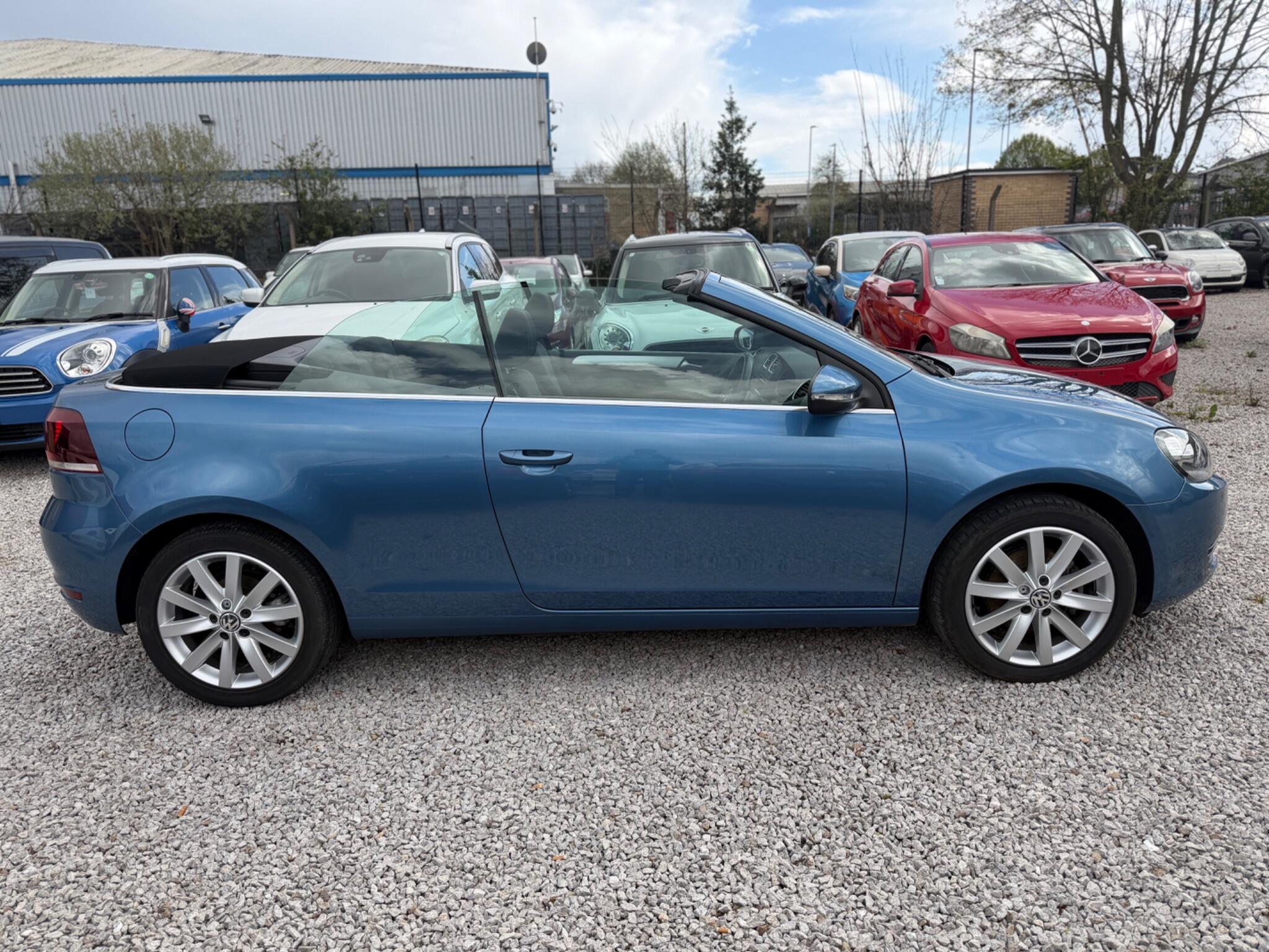 Volkswagen Golf - Image 12