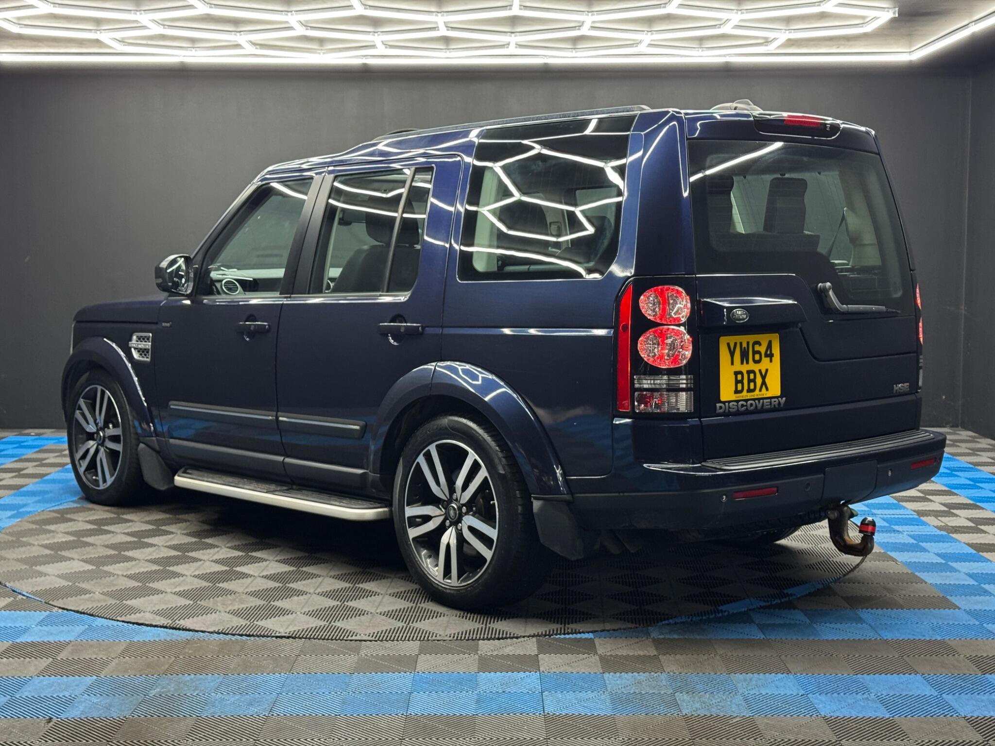 Land Rover DISCOVERY 4 - Image 7