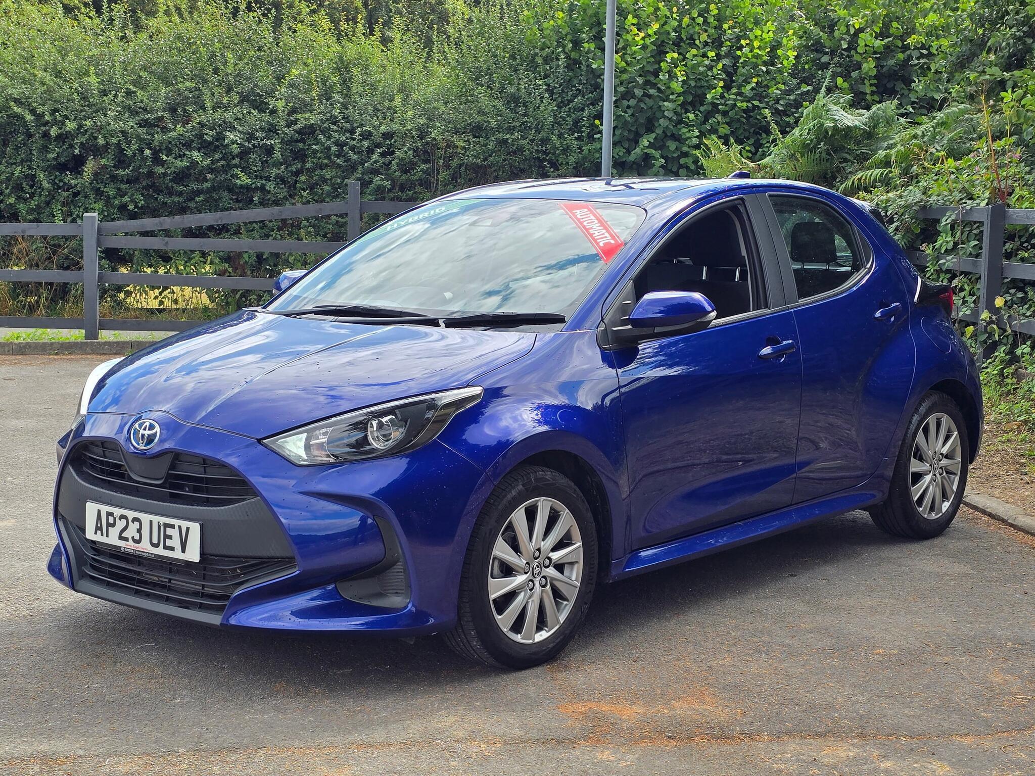 Toyota Yaris - Image 19