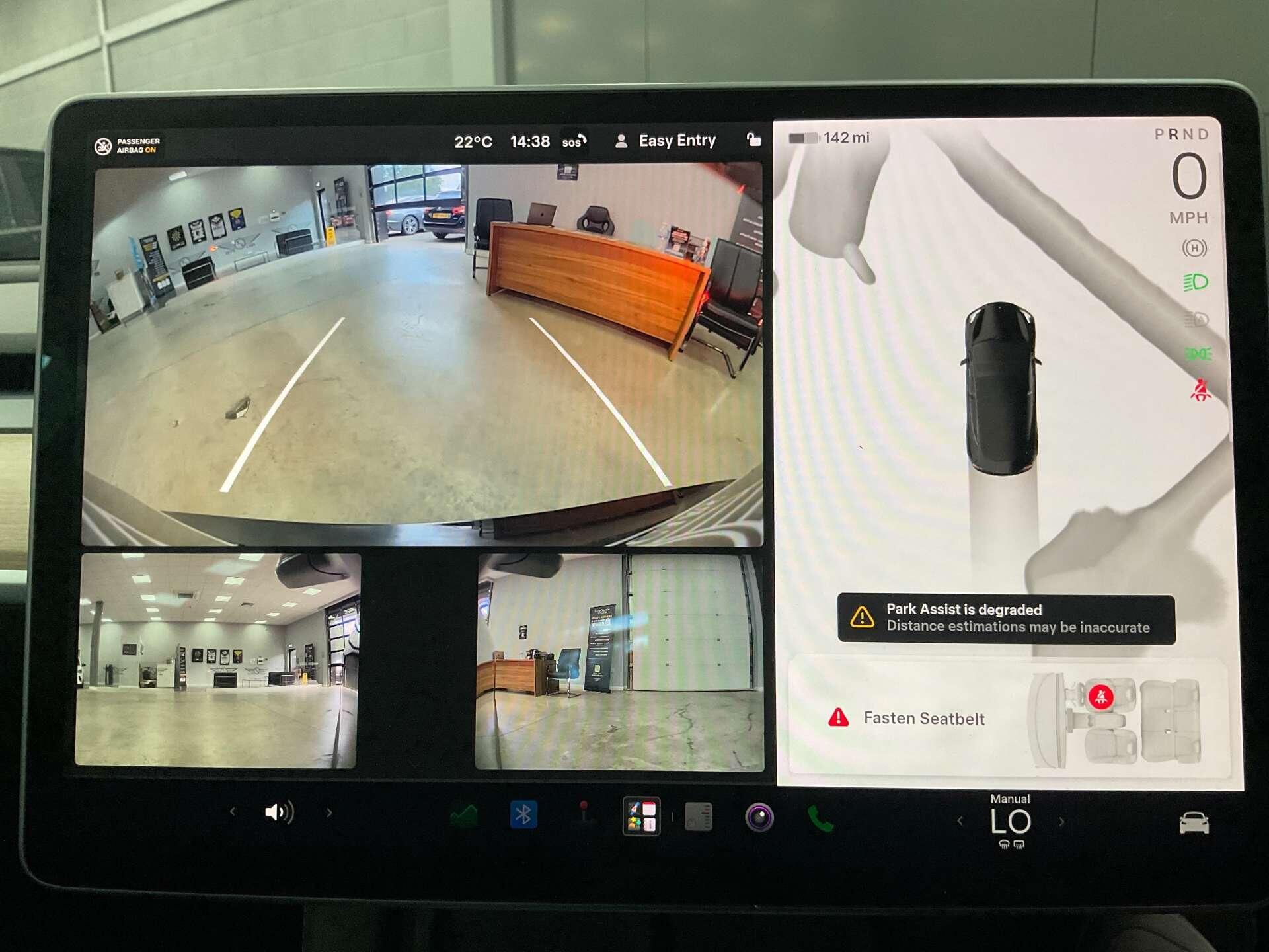 Tesla Model 3 - Image 15