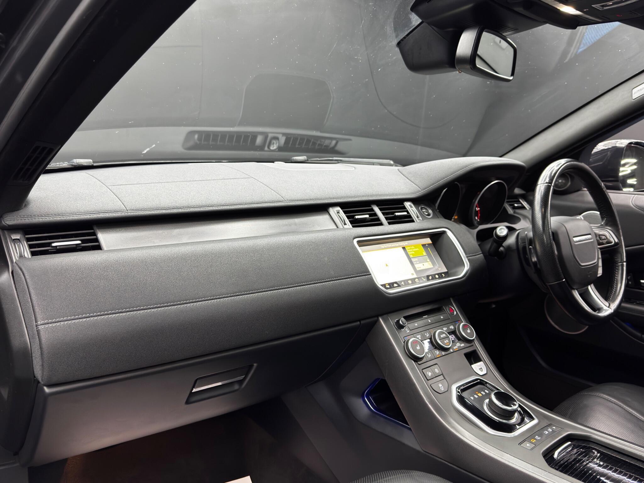 Land Rover Range Rover Evoque - Image 11