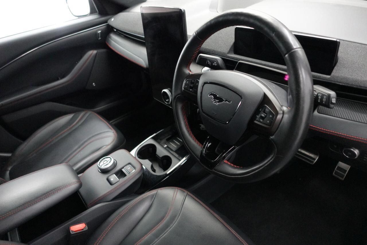 Ford Mustang Mach-E - Image 3