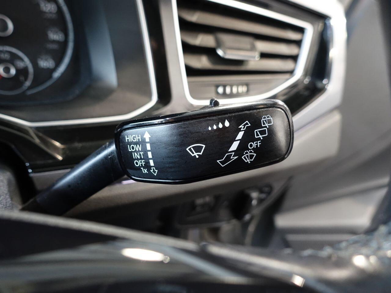 Volkswagen Polo - Image 27