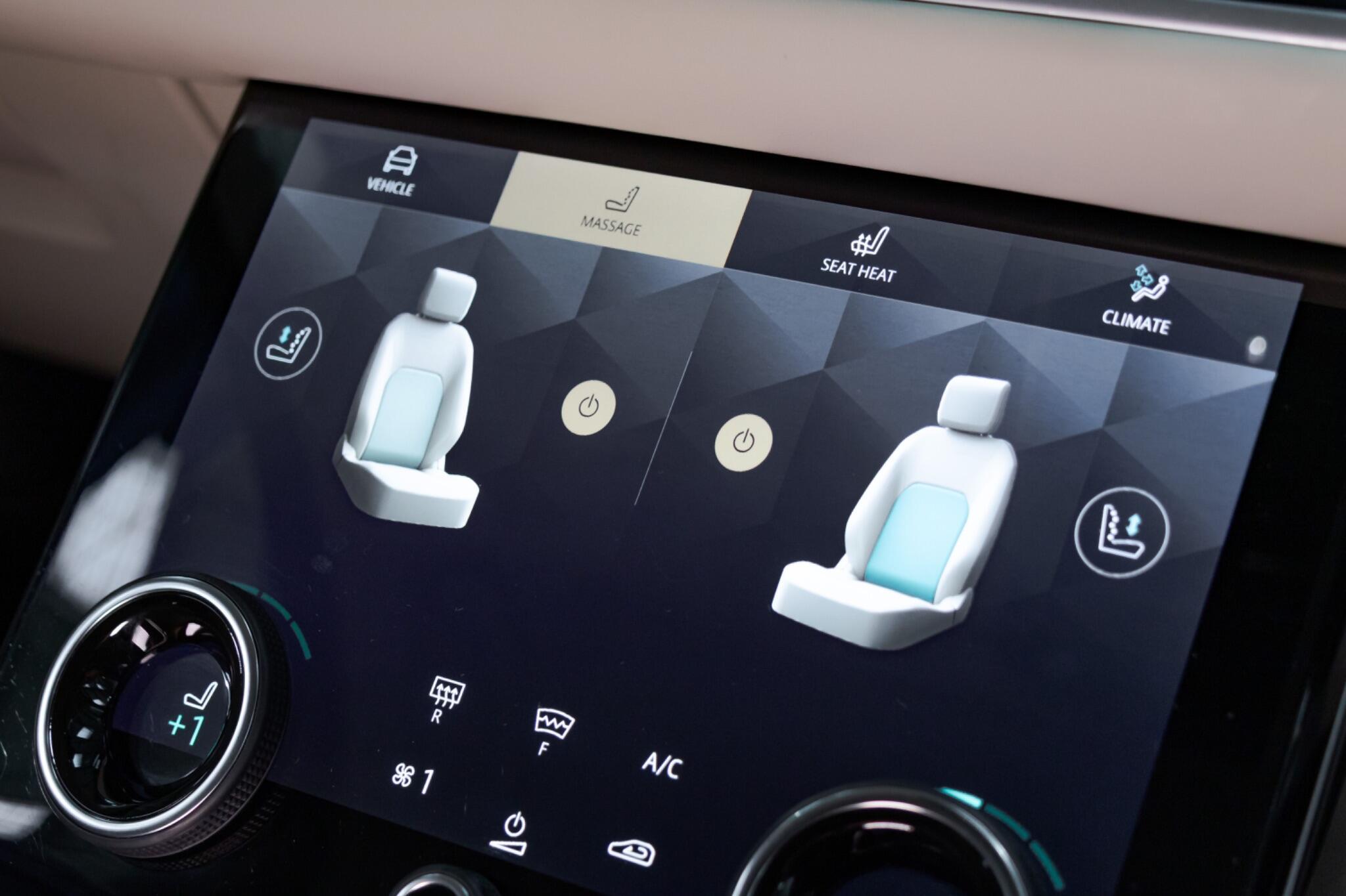 Land Rover Range Rover Velar - Image 41