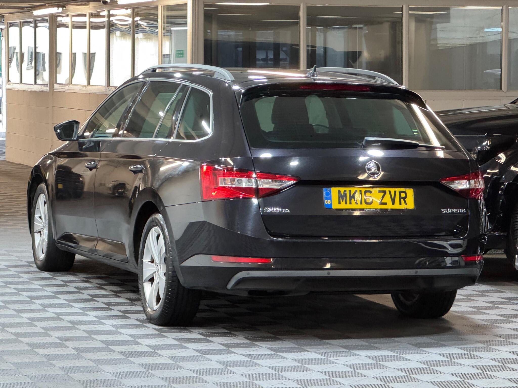 Skoda Superb - Image 3
