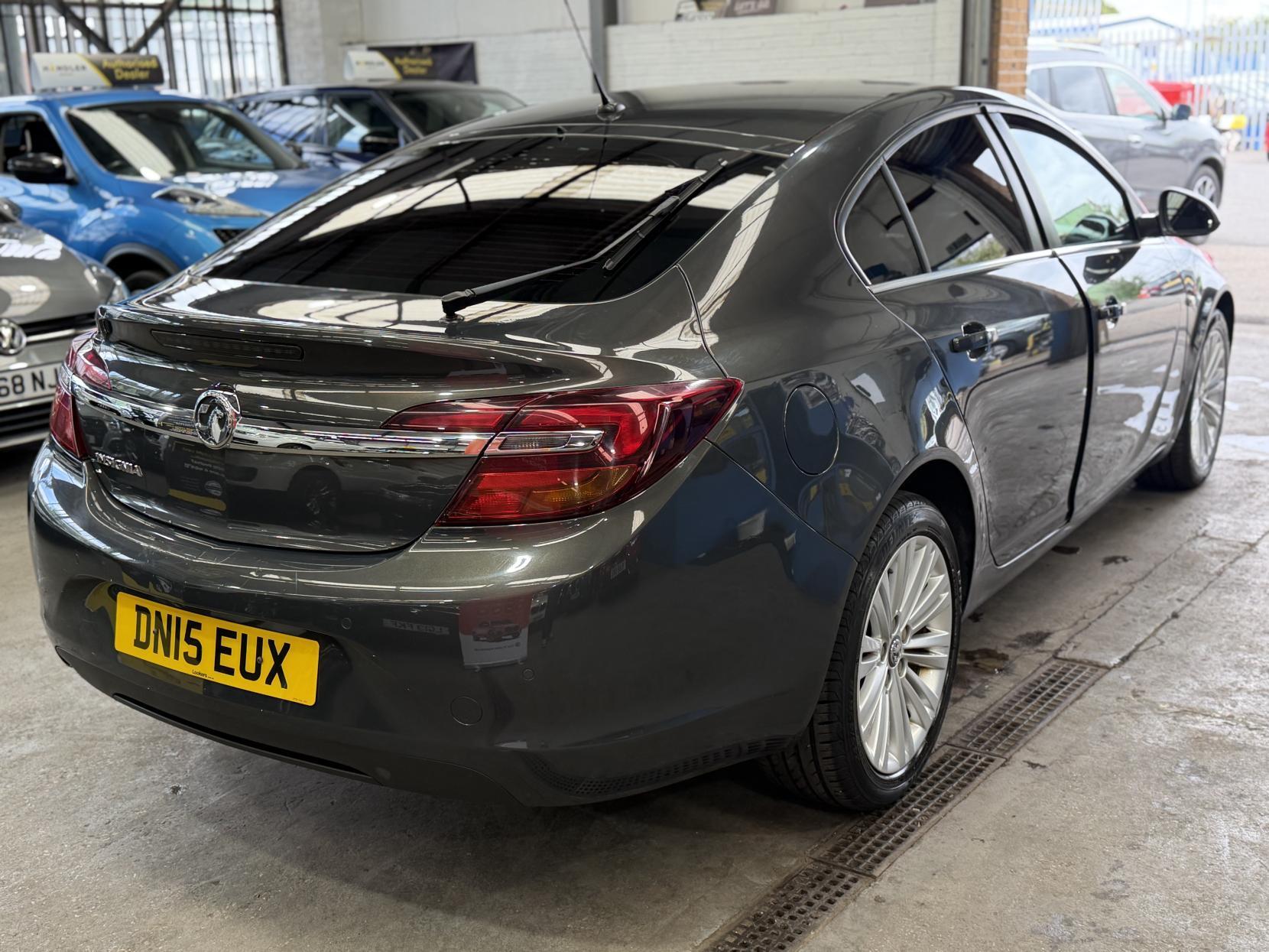 Vauxhall Insignia - Image 9