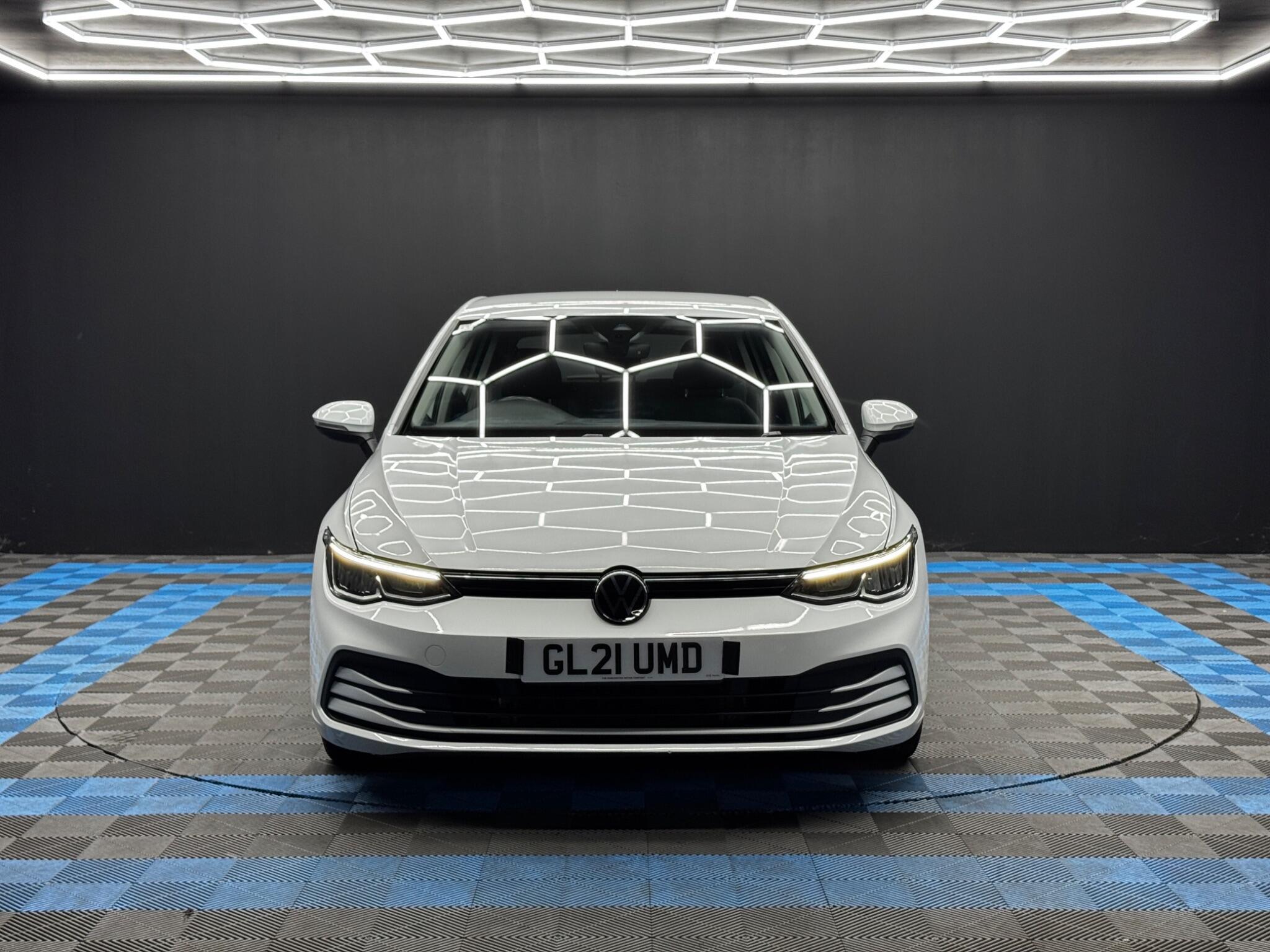 Volkswagen Golf - Image 2