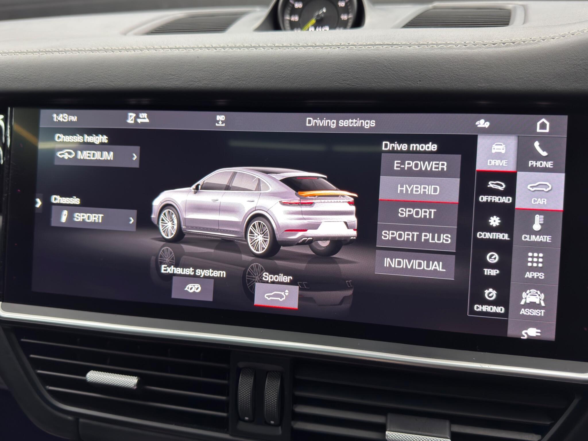 Porsche Cayenne - Image 36