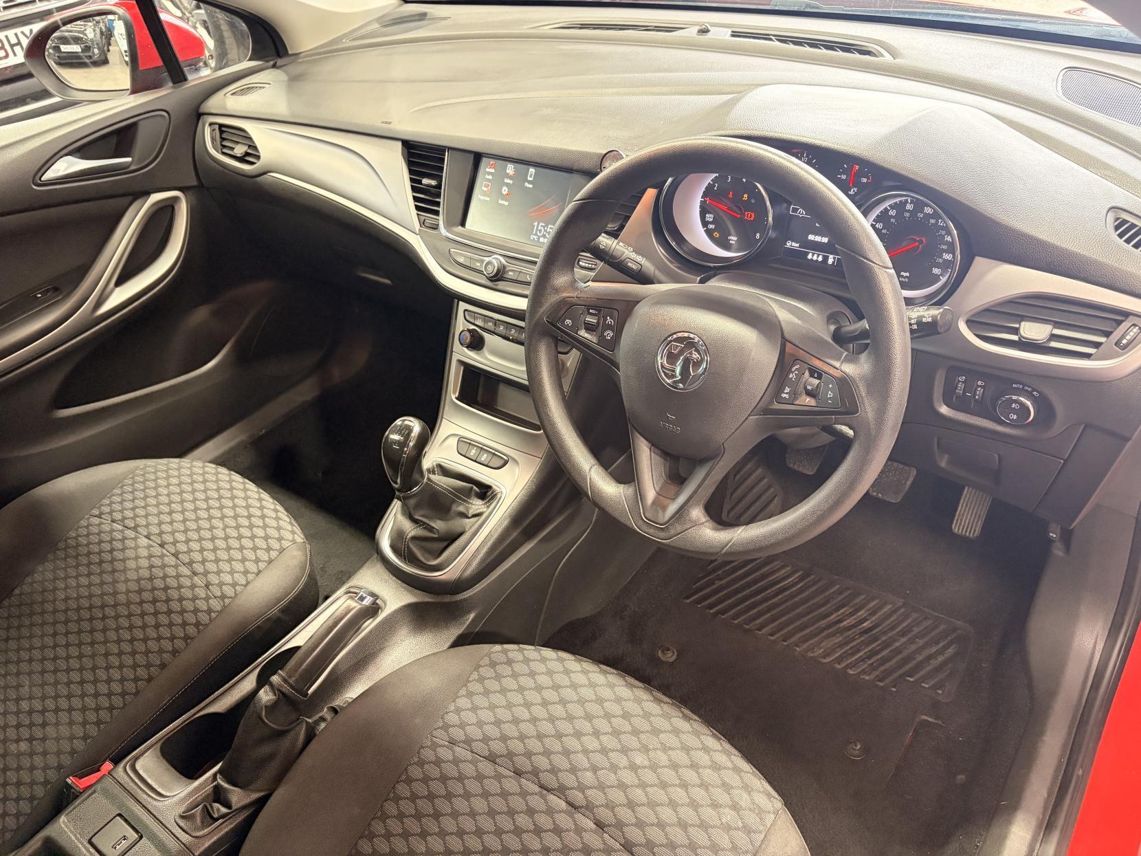 Vauxhall Astra - Image 20