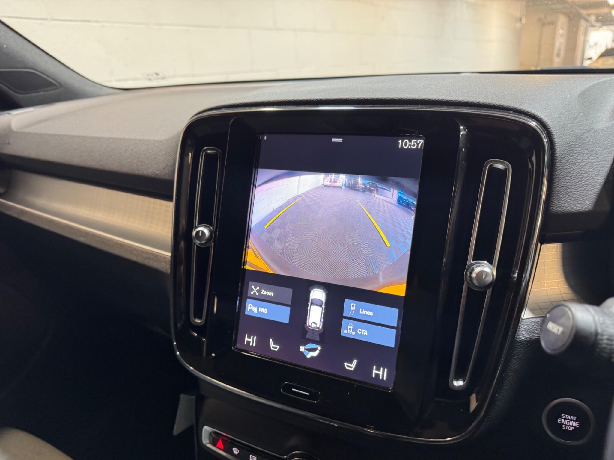 Volvo XC40 - Image 13