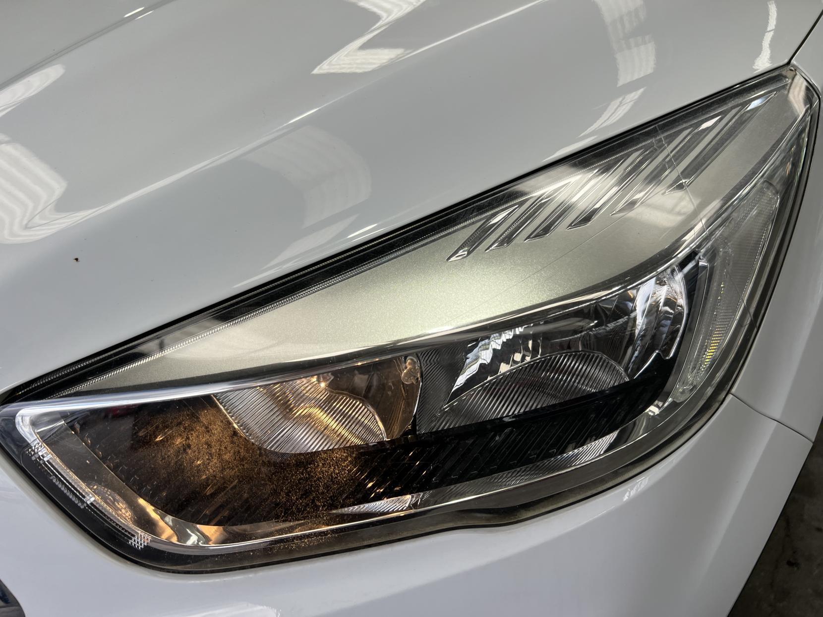 Ford Kuga - Image 13