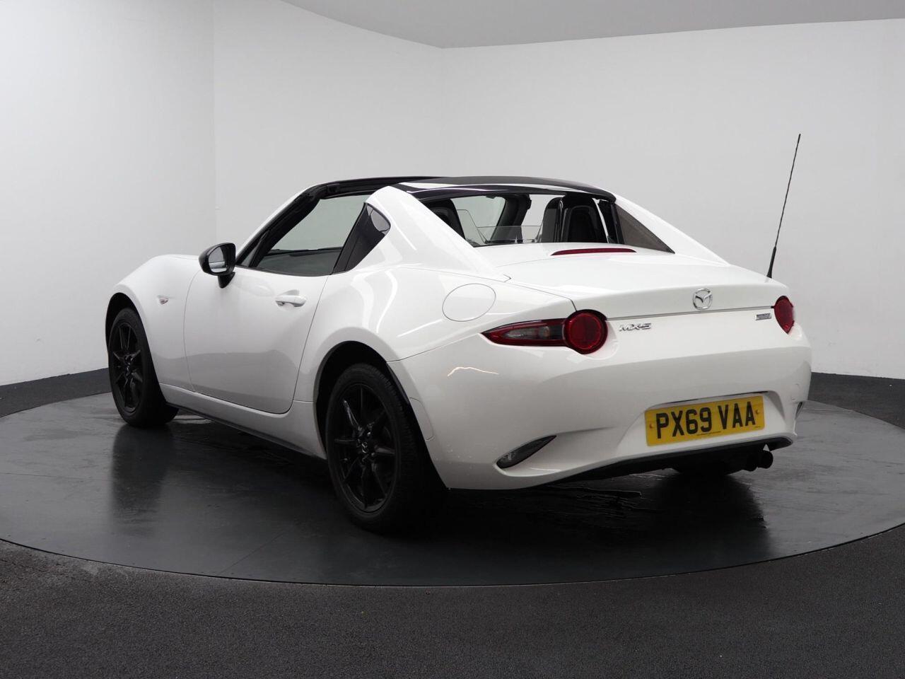 Mazda MX-5 RF - Image 9