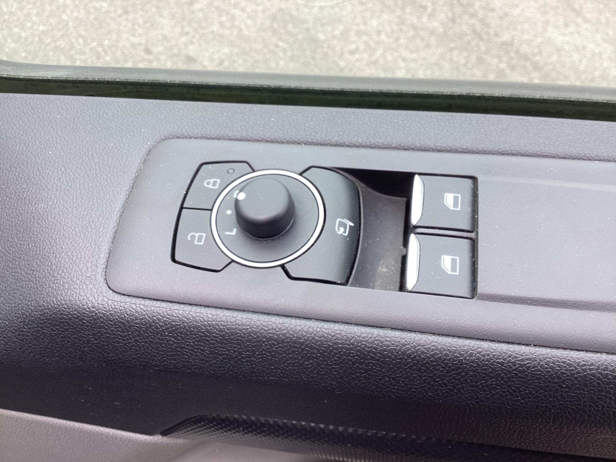 Ford Transit Custom - Image 7