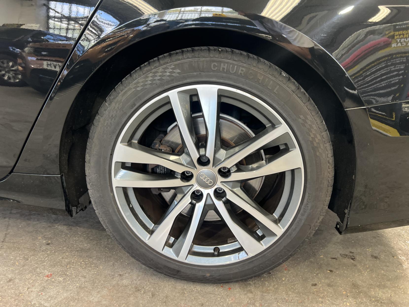 Audi A6 Avant - Image 18