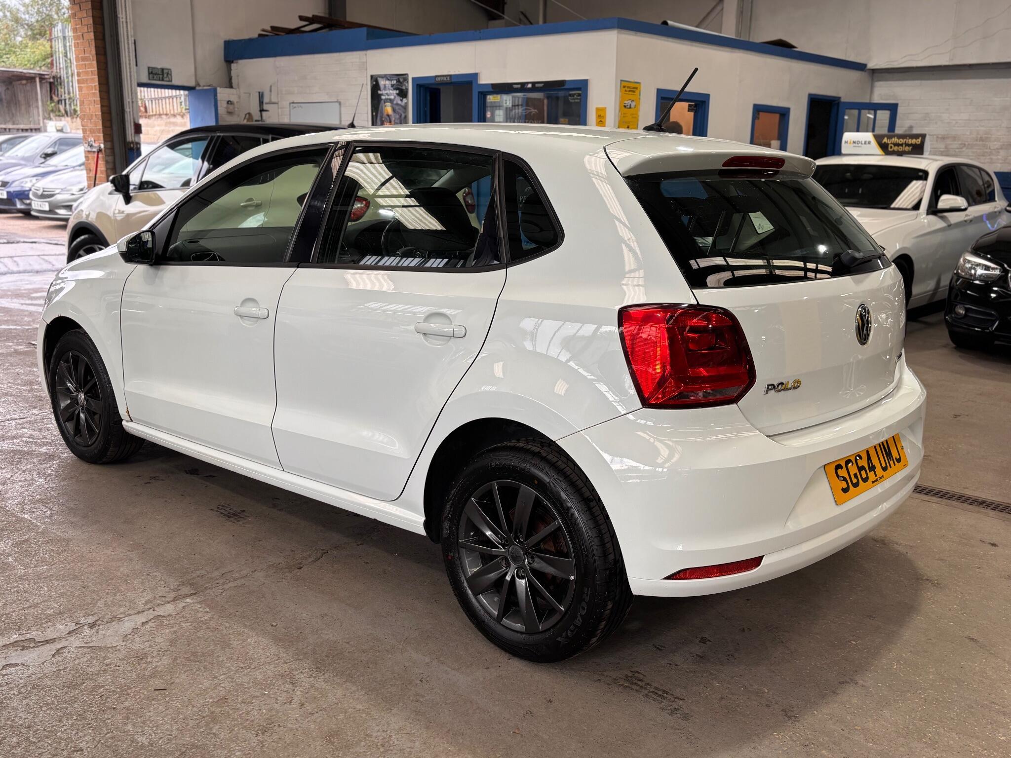Volkswagen Polo - Image 8