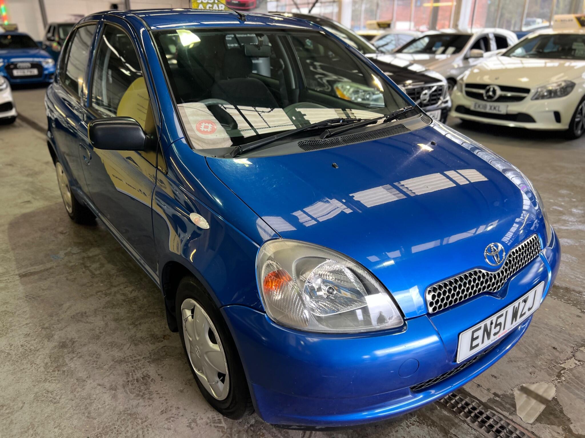 Toyota Yaris - Image 8