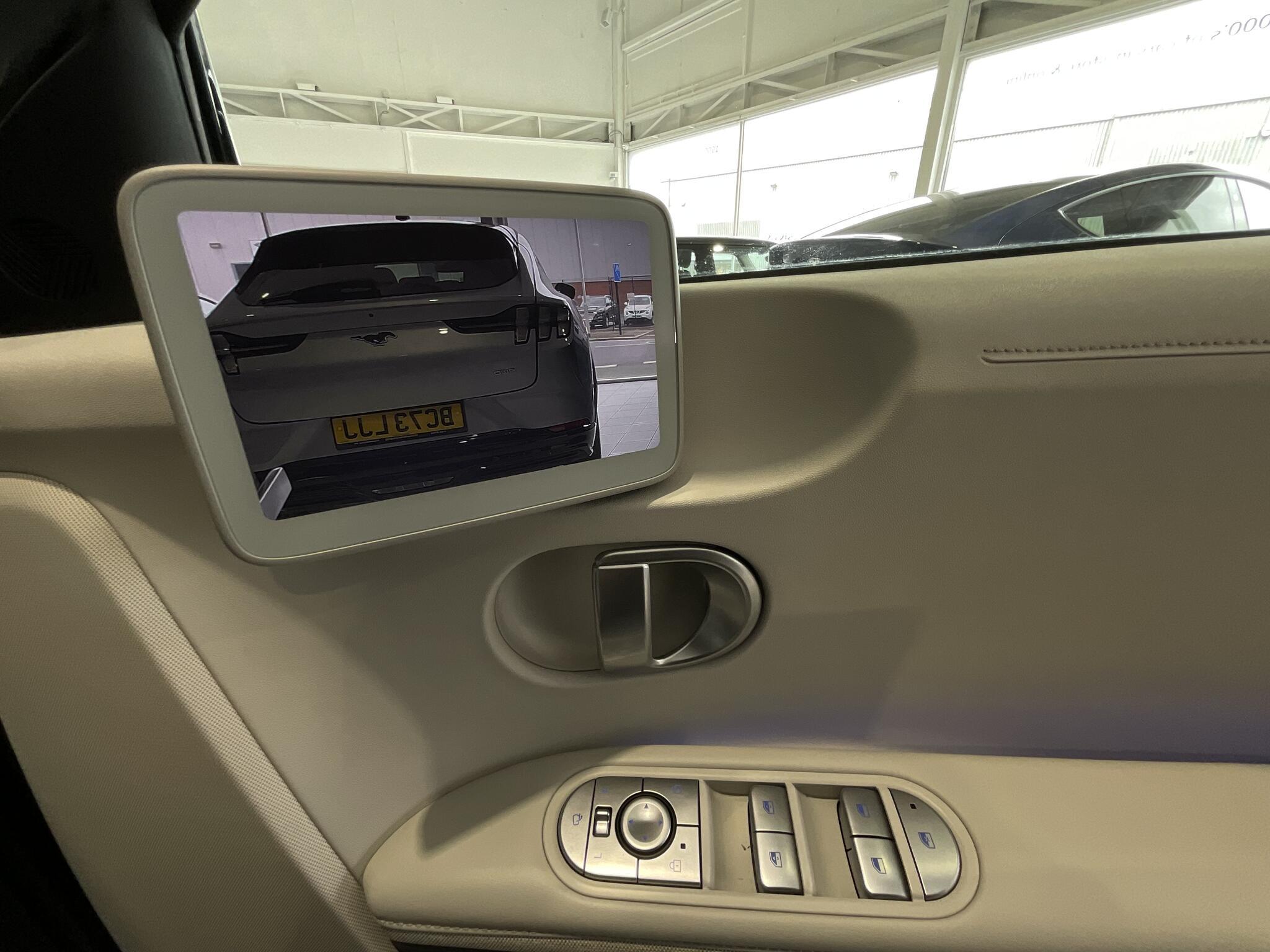Hyundai Ioniq 5 - Image 31