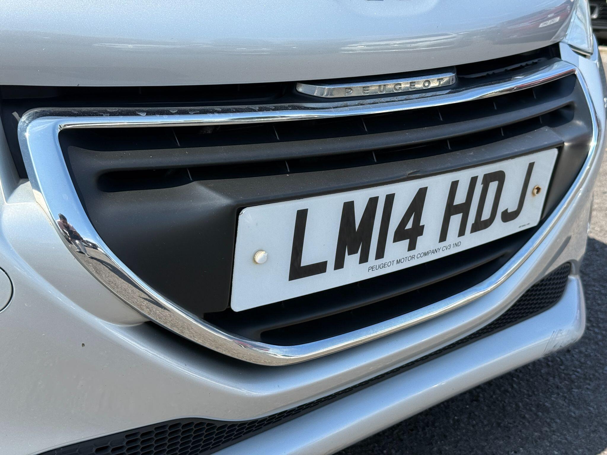 Peugeot 208 - Image 11
